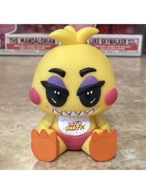 Funko FNAF Mystery Mini Figure Sitting Chica 1/36 No Beak Five Nights At Freddys